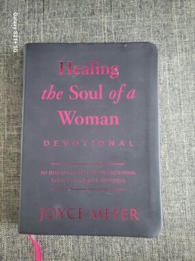 Healing the Soul of a Woman Devotional - Black with Pink Text